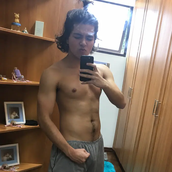 Daniel Bianchi antes, no início do treino